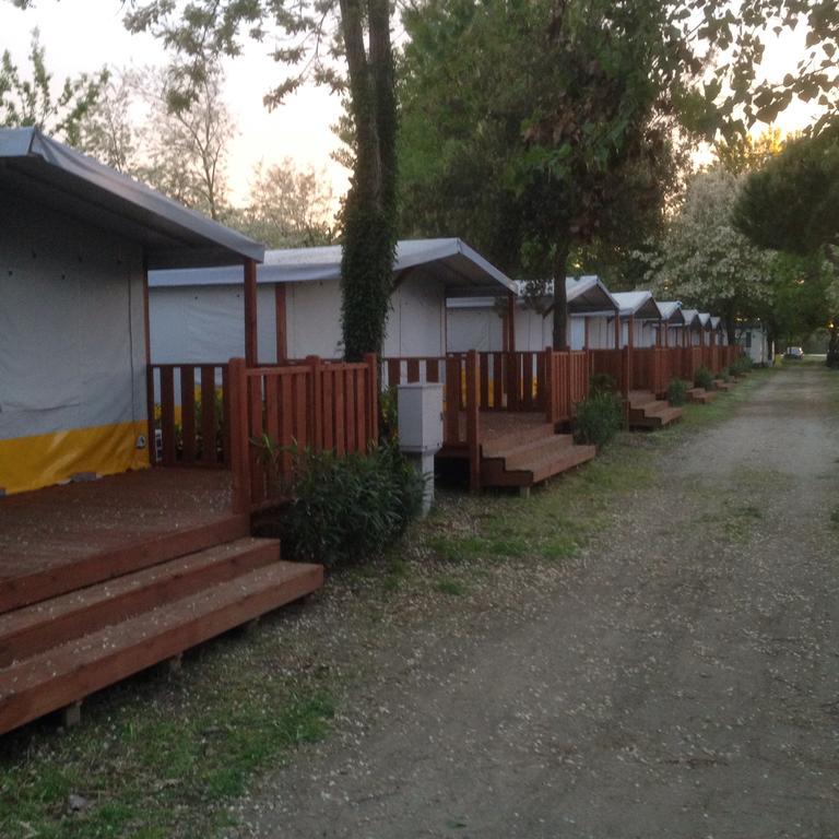 Lodge Tent Spiaggia E Mare Holiday Park Porto Garibaldi Buitenkant foto